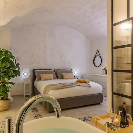 Daire Bright Stone Con Vasca Jacuzzi