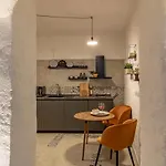 Bright Stone Con Vasca Jacuzzi Daire Monopoli