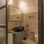 Bright Stone Con Vasca Jacuzzi Daire Monopoli