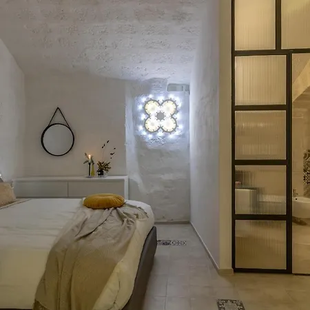 Daire Bright Stone Con Vasca Jacuzzi Monopoli