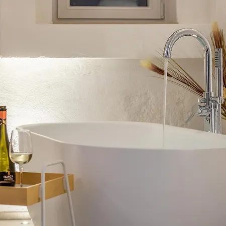 Bright Stone Con Vasca Jacuzzi * Monopoli