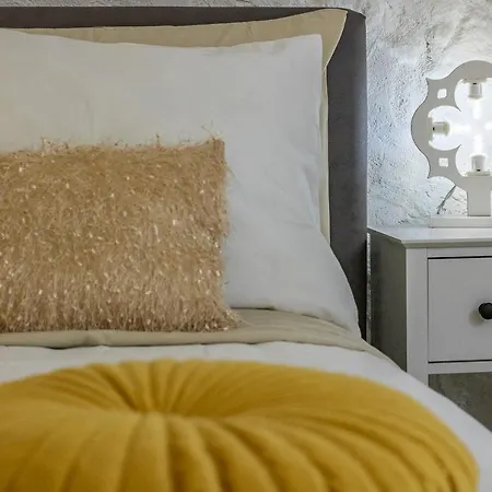 Bright Stone Con Vasca Jacuzzi * Monopoli