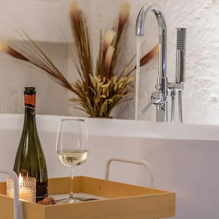 Apartment Bright Stone Con Vasca Jacuzzi *
