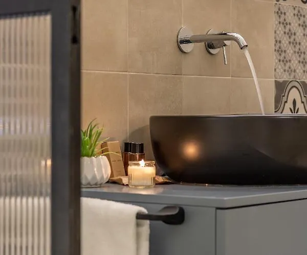 Bright Stone Con Vasca Jacuzzi Apartment *
