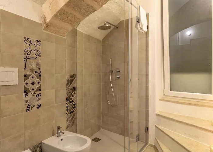 Bright Stone Con Vasca Jacuzzi